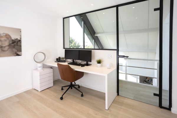 HOME OFFICE
